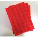 A02-PLATEAU 40 CASES RONDES PLASTIQUE ROUGE PAR 10